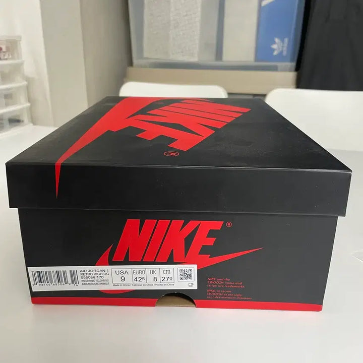 [BUNJANG] Jordan 1 First Class Sneakers / 조던 1 퍼스트클래스 270 (US9) 1회착
