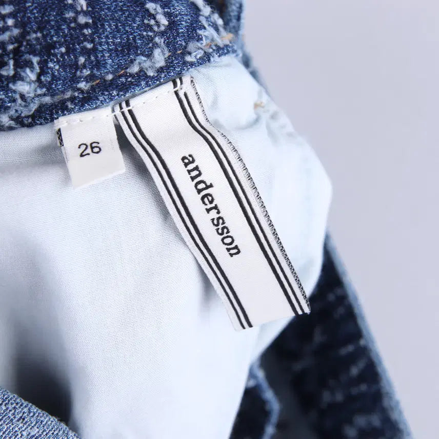 [BUNJANG] Andersson Bell Distressed Bootcut Denim Jeans (26) / (여성) 앤더슨벨 부츠컷 데님 디스트로이드 데미지진 (26)