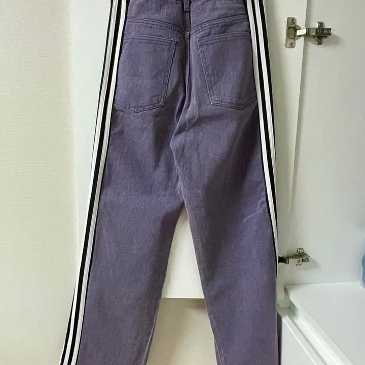 [BUNJANG] Adidas Vintage Custom Half-and-Half Pants / 아디다스 빈티지 커스텀 반반 팬츠 퍼플 블랙