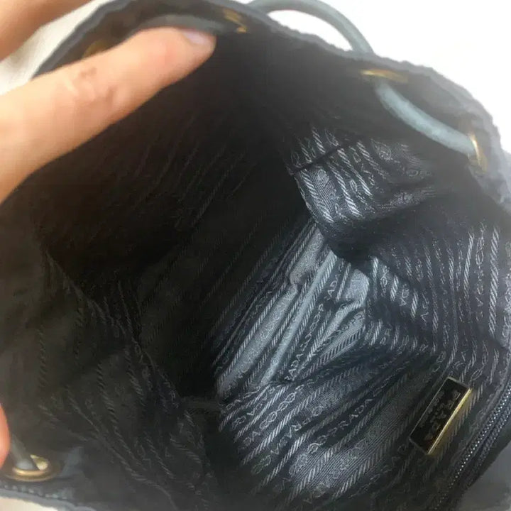[SOLD OUT] 프라다 빈티지 포코노 금장 체인 미니 버킷 백팩
