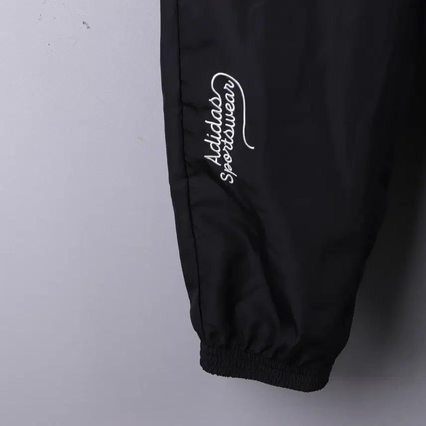 [BUNJANG] Adidas Streible Woven Jogger Pants (L) / (여성) 아디다스 스트리블 우븐 조거 팬츠 (L)
