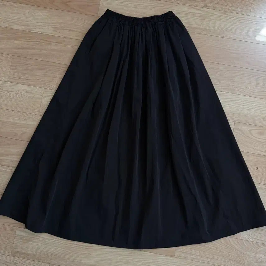 [BUNJANG] Black Pleated Long Skirt / 블랙 플리츠 롱 스커트