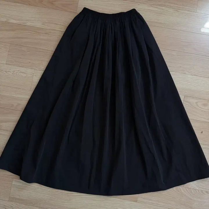 [BUNJANG] Black Pleated Long Skirt / 블랙 플리츠 롱 스커트