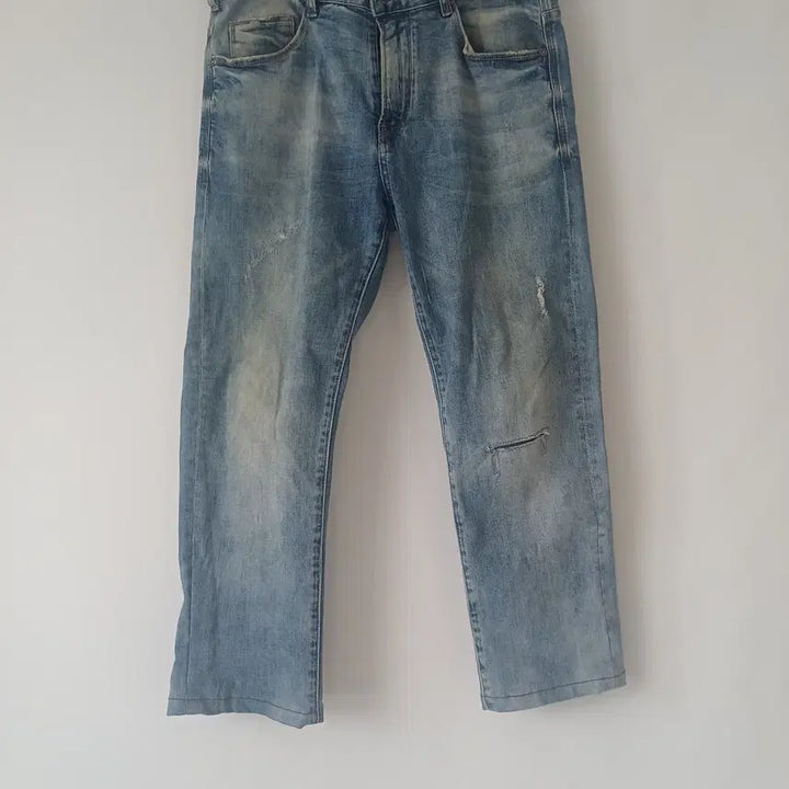 [BUNJANG] Armani Jeans Vintage Eagle Logo Denim Jeans (32) / [Made in Italy]아르마니 진스 빈티지 이글 로고 데님(32)