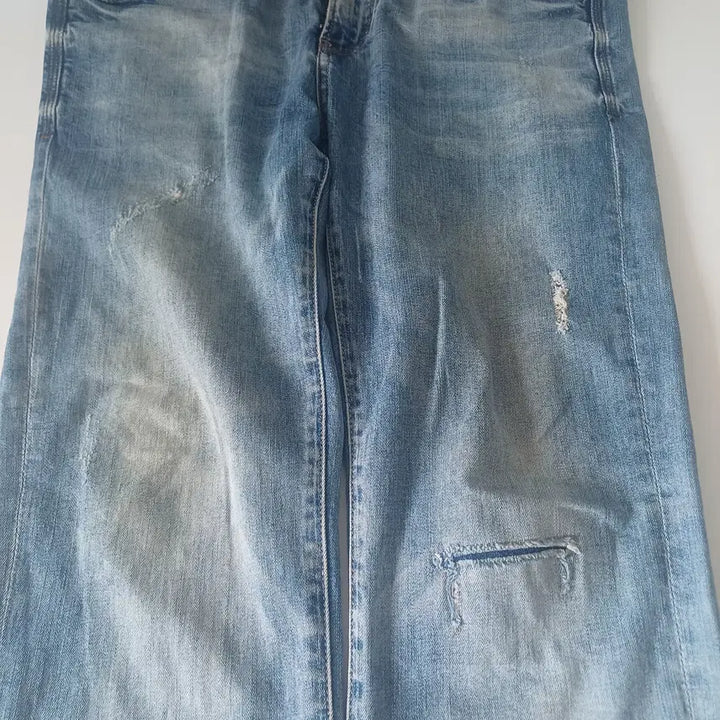 [BUNJANG] Armani Jeans Vintage Eagle Logo Denim Jeans (32) / [Made in Italy]아르마니 진스 빈티지 이글 로고 데님(32)