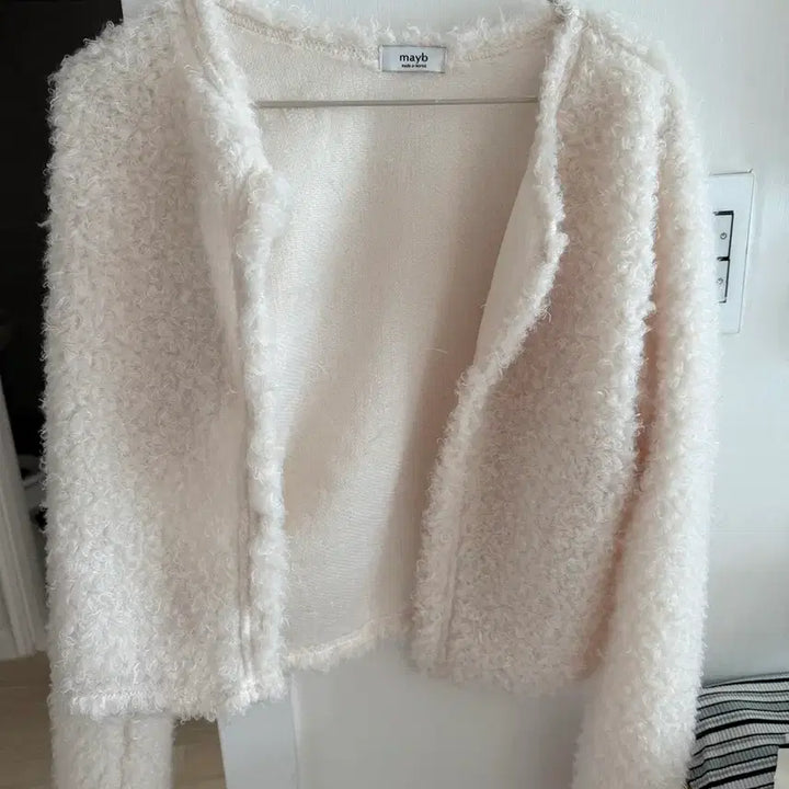 [BUNJANG] Cream Sugar Pporing Boucle Cardigan / 크림슈가 뽀링 뽀글이가디건