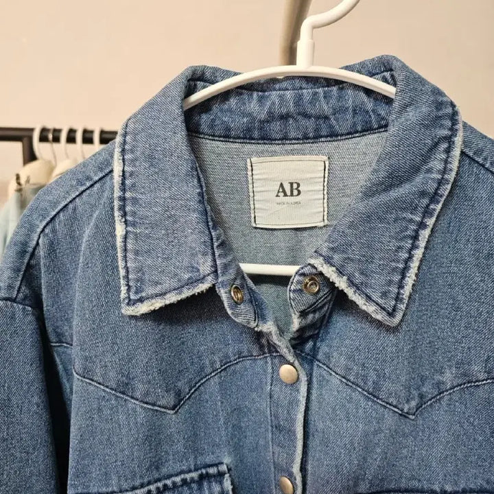 [SOLD OUT] AB 데님 청자켓 빈티지 스타일