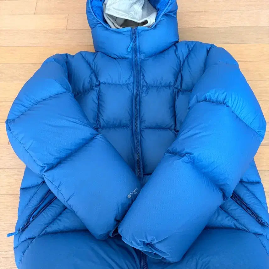 [BUNJANG] Palace Balaclava Puffer XL / 팔라스 바라클라바 푸퍼 XL(하자존재)