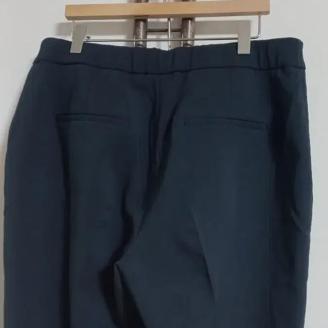 [SOLD OUT] 머스트비 네이비 뒷밴딩바지 88