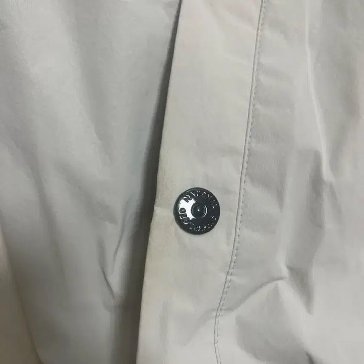 [BUNJANG] National Geographic Windbreaker Jacket / 내셔널지오그래픽 바람막이
