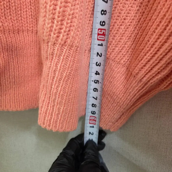 [SOLD OUT] 여성 살몬핑크 브이넥 니트 가디건 F JJ219