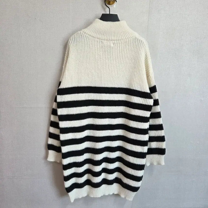 [SOLD OUT] 여성 스트라이프 롱 니트 하프집업 F JJ225