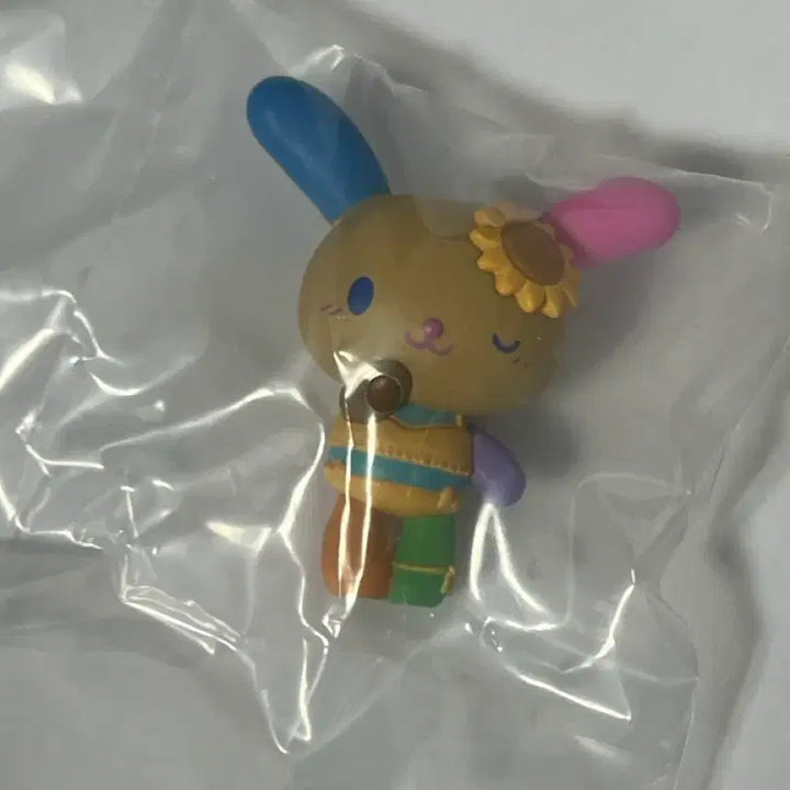 [BUNJANG] Sanrio Tanning Kitty Usahana Figure / (미개봉) 산리오 태닝키티 가챠피규어 우사하나