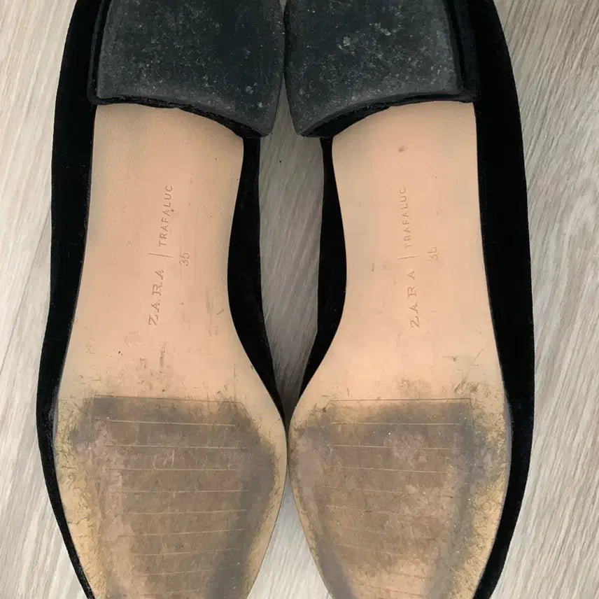 [BUNJANG] ZARA Velvet Shoes / 자라 벨벳 슈즈 35