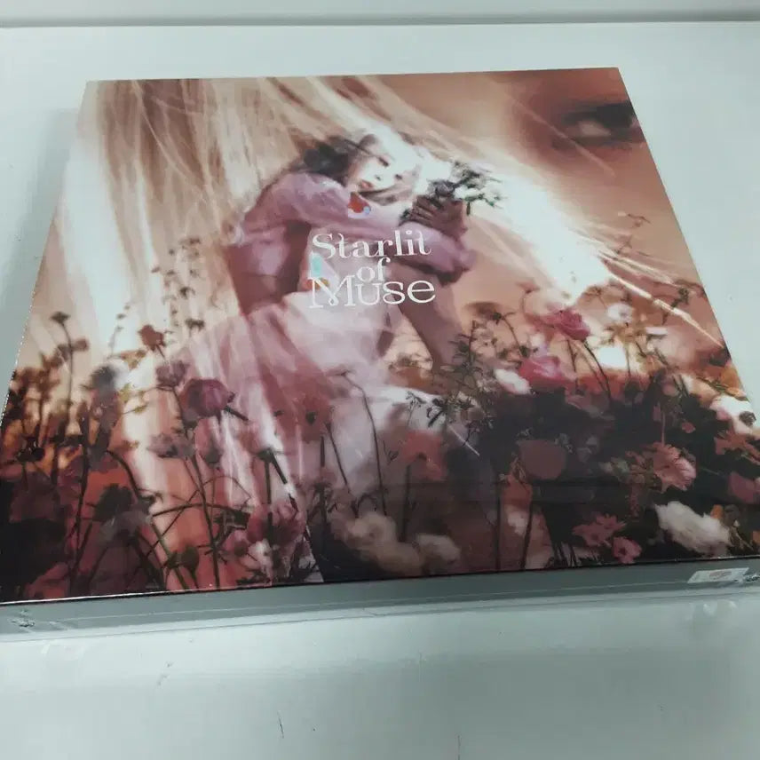 [BUNJANG] Mamamoo Moon Byul Starlit of Muse Album / 마마무 문별 솔로 스타릿 오브 뮤즈 앨범