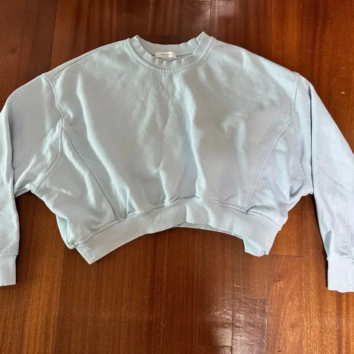 [BUNJANG] Tteroo &amp; terroir Sky Blue Crop Sweatshirt / Tteroo &amp; terroir 하늘색 크롭 맨투맨 티셔츠 오버핏프리사이즈