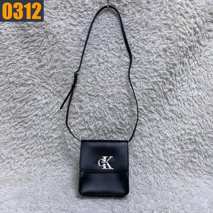 [BUNJANG] CK Calvin Klein Leather Crossbody Bag / CK 켈빈클라인 가죽 가방 크로스백 여성가방