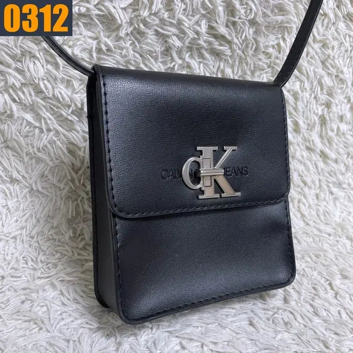 [BUNJANG] CK Calvin Klein Leather Crossbody Bag / CK 켈빈클라인 가죽 가방 크로스백 여성가방