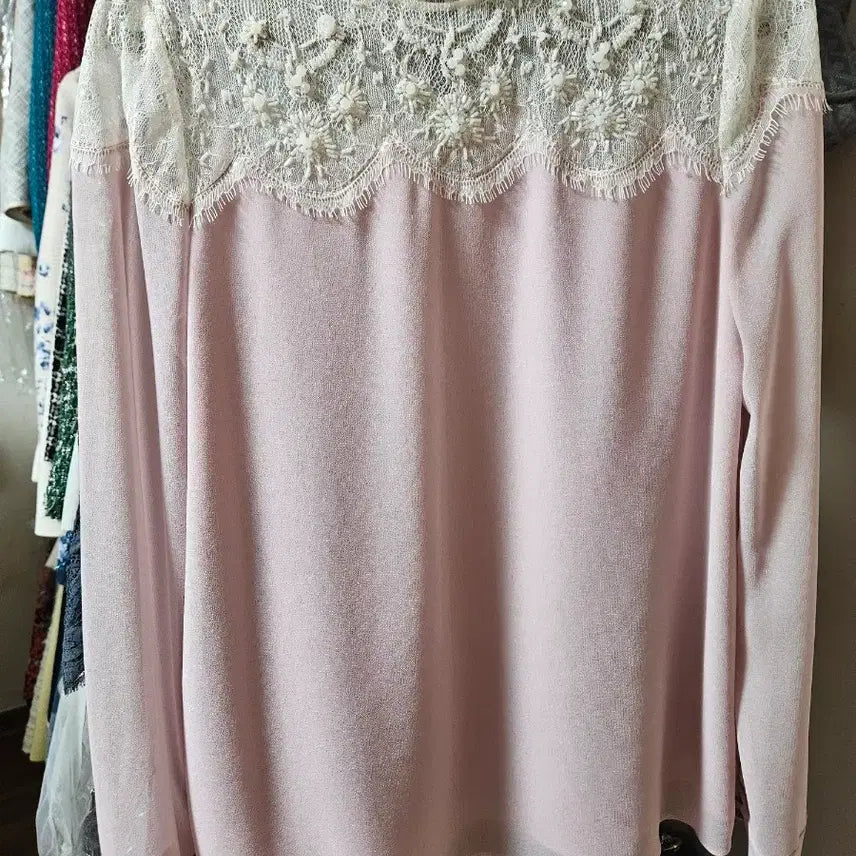 [BUNJANG] MojoSphin Lace Detail Blouse / 모조에스핀 블라우스 최종가