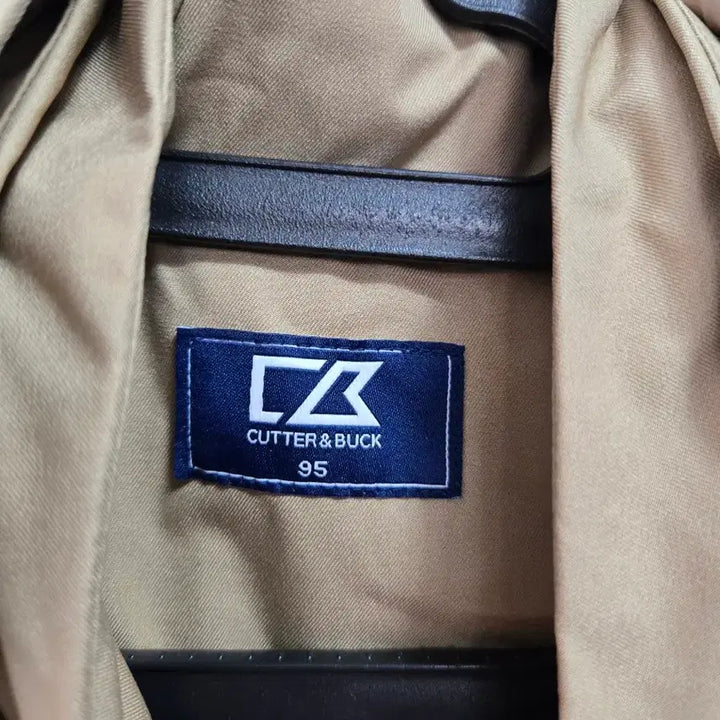 [BUNJANG] Cutter &amp; Buck Beige Hooded Coat (Size 95) / 커터앤벅 베이지 후드 코트 95