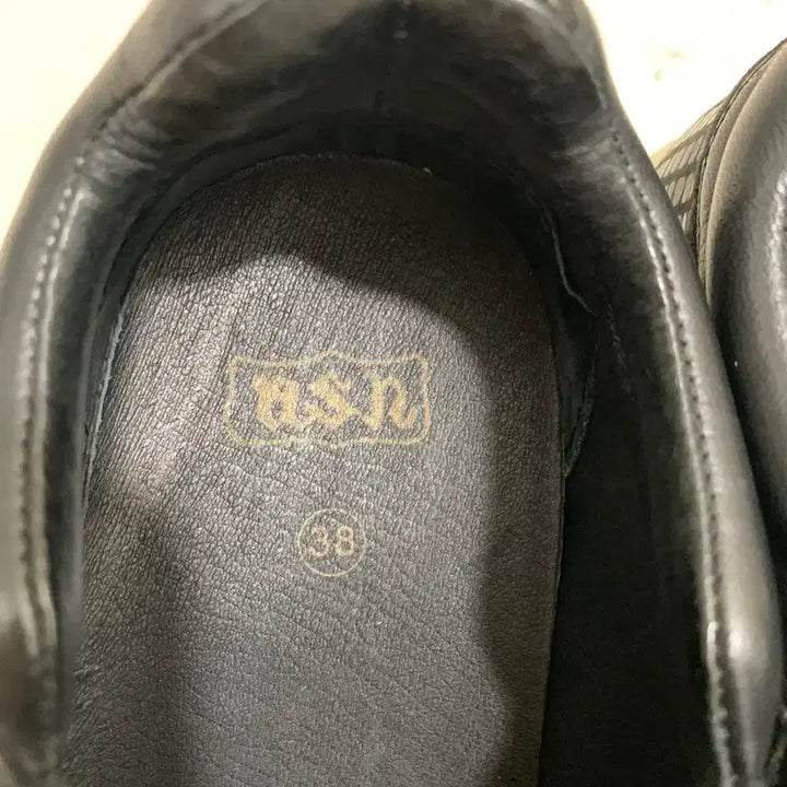 [BUNJANG] ASH Black Leather Slip-on Sneakers / ASH 블랙 가죽 슬립온 스니커즈 38