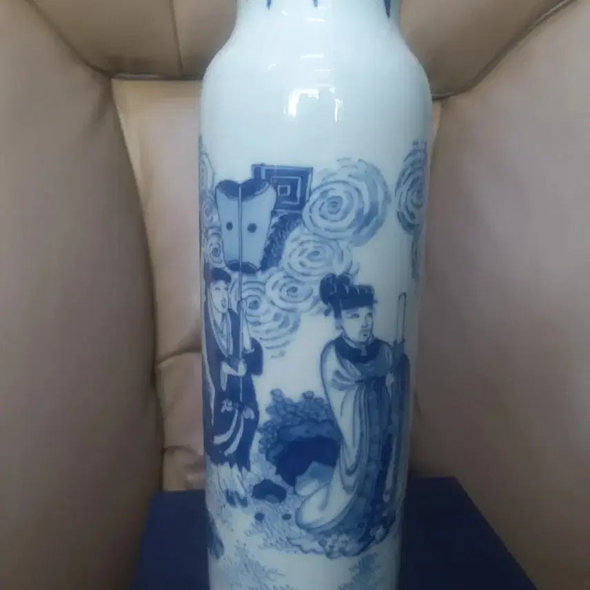 [BUNJANG] Qing Dynasty Early Porcelain Vase / 청나라.초기.기물/고사인물도.화병