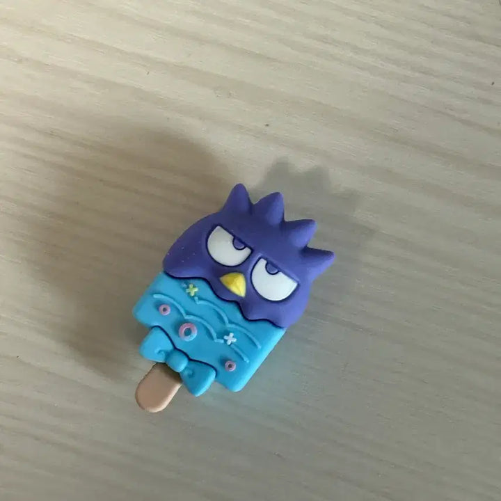 [BUNJANG] Sanrio Badtz-Maru Ice Cream Figure / 산리오 배드바츠마루 아이스크림 피규어