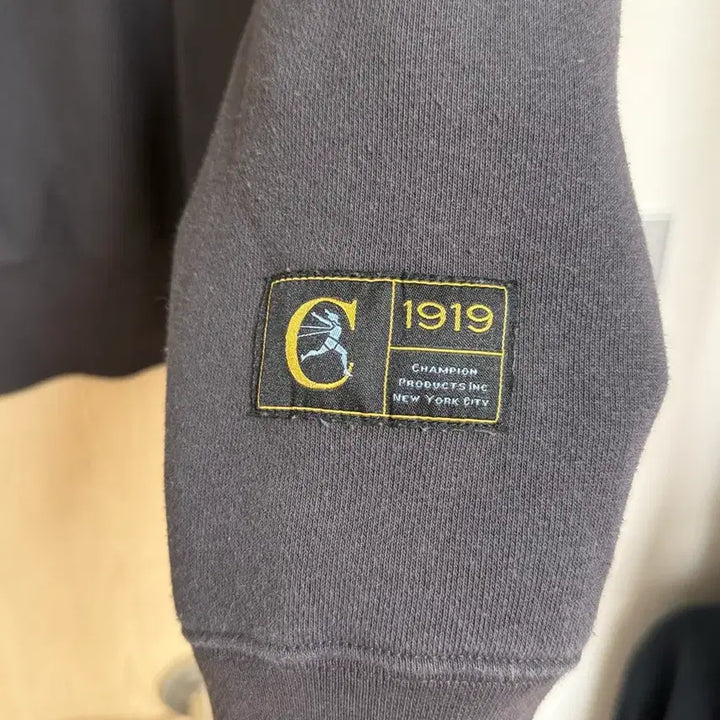 [BUNJANG] Champion NY Vintage Crewneck Sweatshirt / 챔피온 뉴욕 맨투맨 M 빈티지