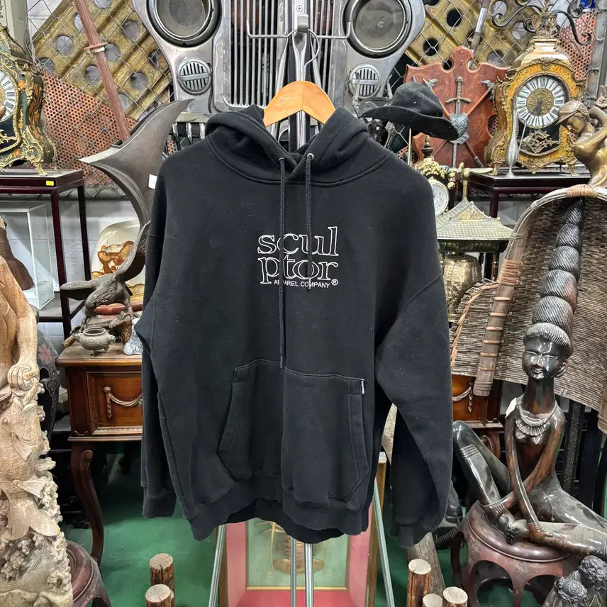 [BUNJANG] Sculptor Unisex Center Spell Logo Hoodie / 스컬프터(Sculptor)남녀공용 센터 스펠 로고 후드 티셔츠