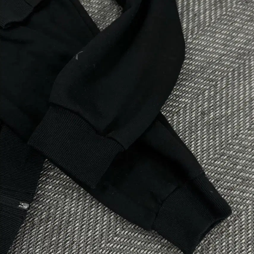 [BUNJANG] Calvin Klein Black Hooded Zip-up Training Set / 캘빈클라인 CK 블랙 후드집업 트레이닝복 셋업