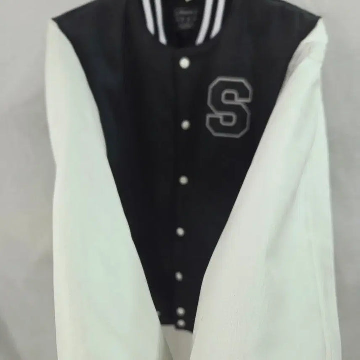 [BUNJANG] Shinhan University Clinical Pathology Department Charcoal &amp; White Jacket / 신한대학교 임상병리학과 과잠/학잠 - 차콜 &amp; 화이트