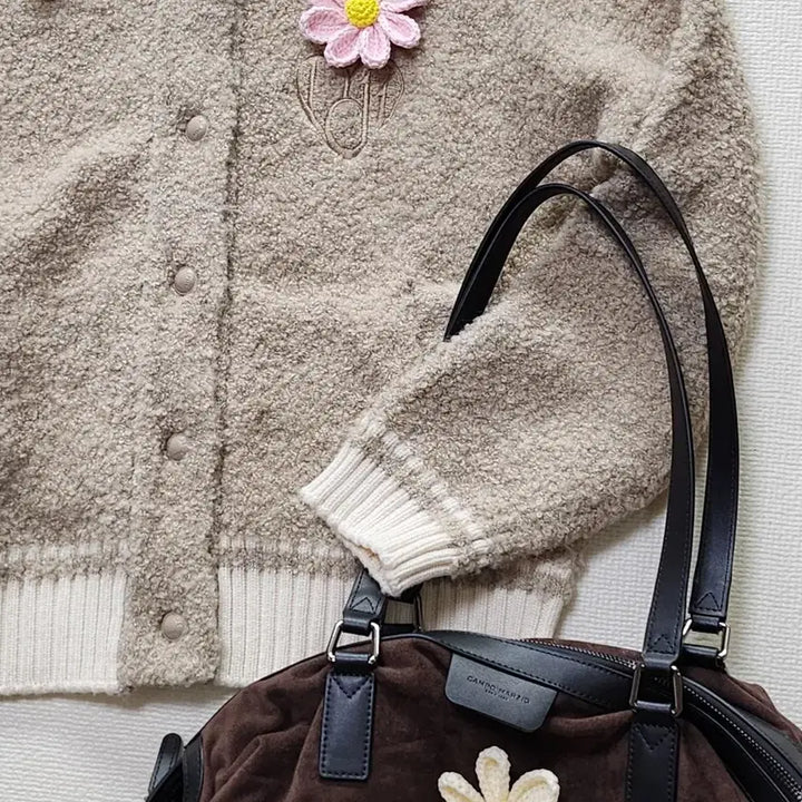 [BUNJANG] Handmade Daisy Brooch - GD Style Accessory / (손뜨개) 지디스타일 데이지브로치 뜨개데이지 포인트악세사리