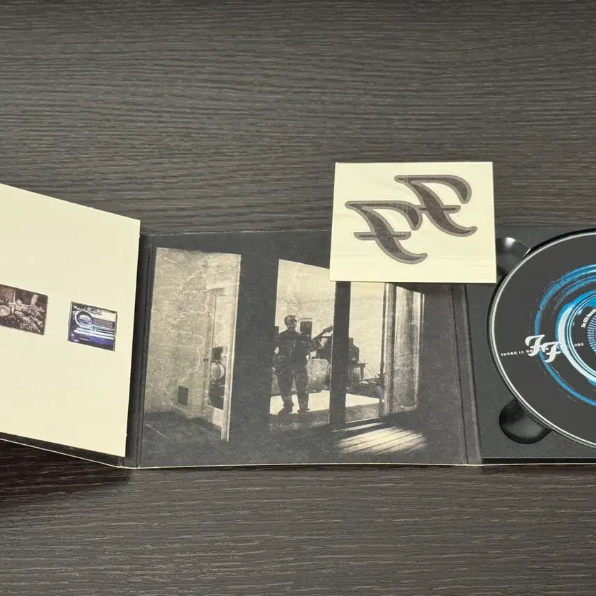 [BUNJANG] Foo Fighters There Is Nothing Left to Lose CD (US Pressing) / Foo Fighters-There Is Nothing Left(미국반)