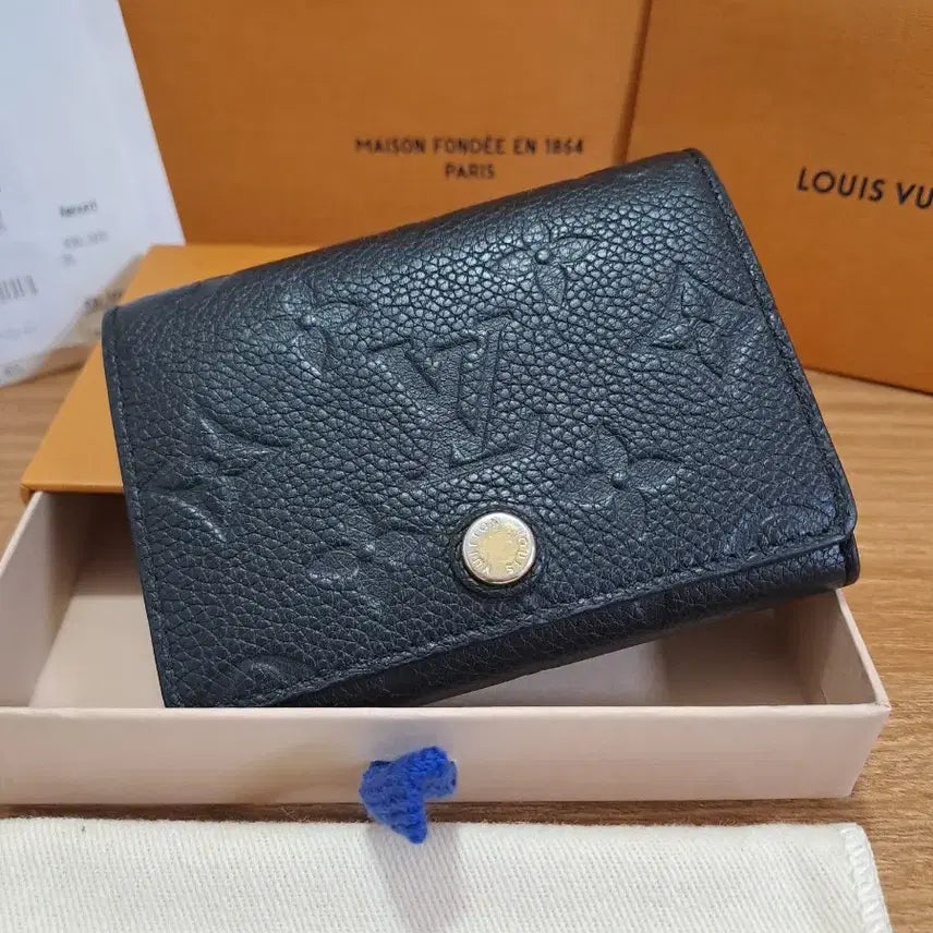 [SOLD OUT] (정품 / S급) 루이비통 앙프렝뜨 비지니스 카드지갑 블랙