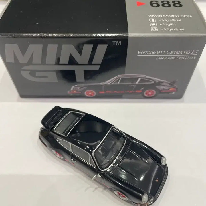 [SOLD OUT] 미니지티 688 포르쉐 911 카레라 RS 2.7 블랙 위드 레드리버리