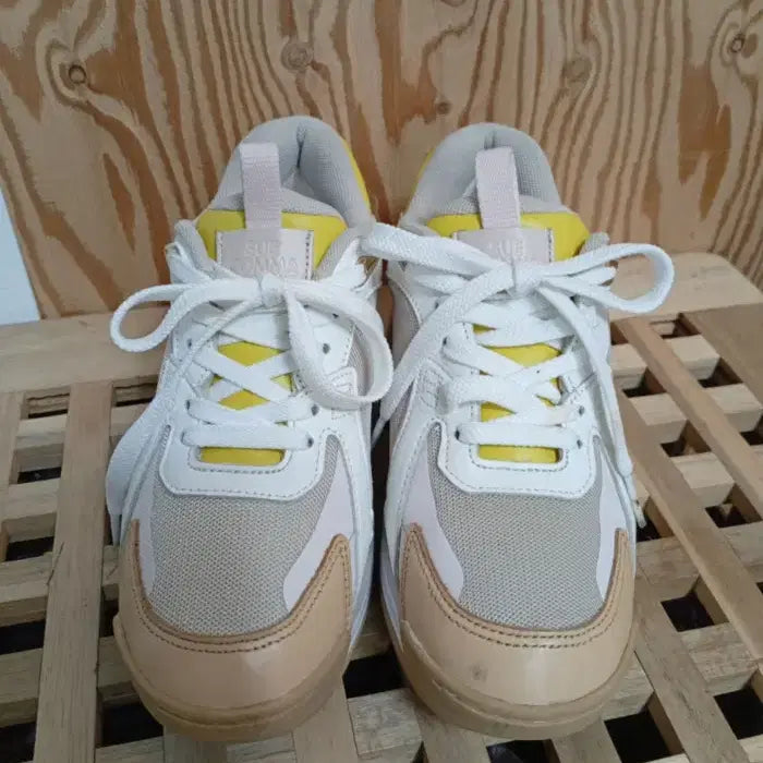[SOLD OUT] 슈콤마보니 레이브 스니커즈 230