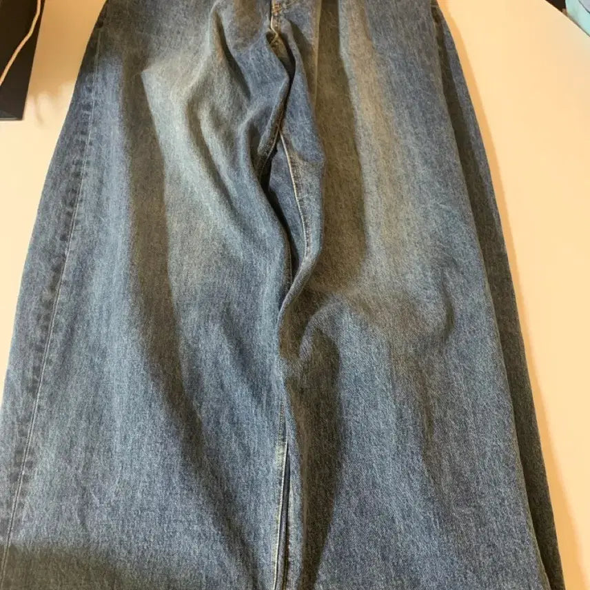 [BUNJANG] Hatching Room Wide Curved Denim Jeans / 해칭룸 와이드 커브드 데님 3사이즈