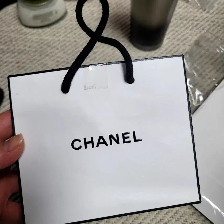 [BUNJANG] Chanel Mini Shopping Bag / 샤넬 쇼핑백 미니사이즈