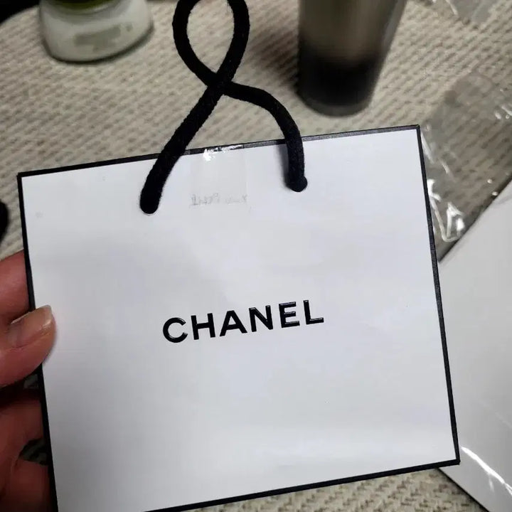 [BUNJANG] Chanel Mini Shopping Bag / 샤넬 쇼핑백 미니사이즈