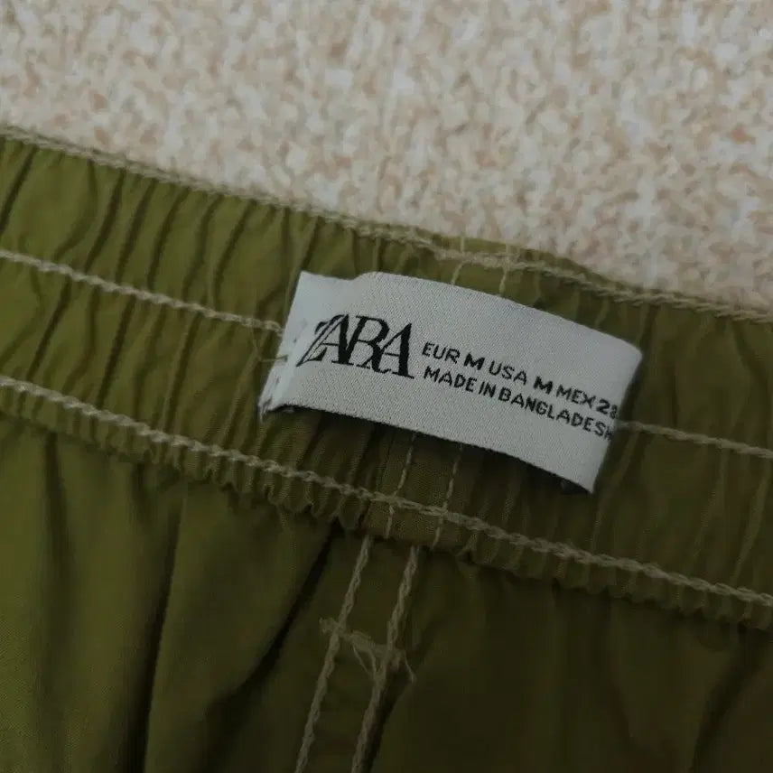 [SOLD OUT] (M)자라 여성 카고 바지 와이드 카키올리브 빈티지 J19W2584