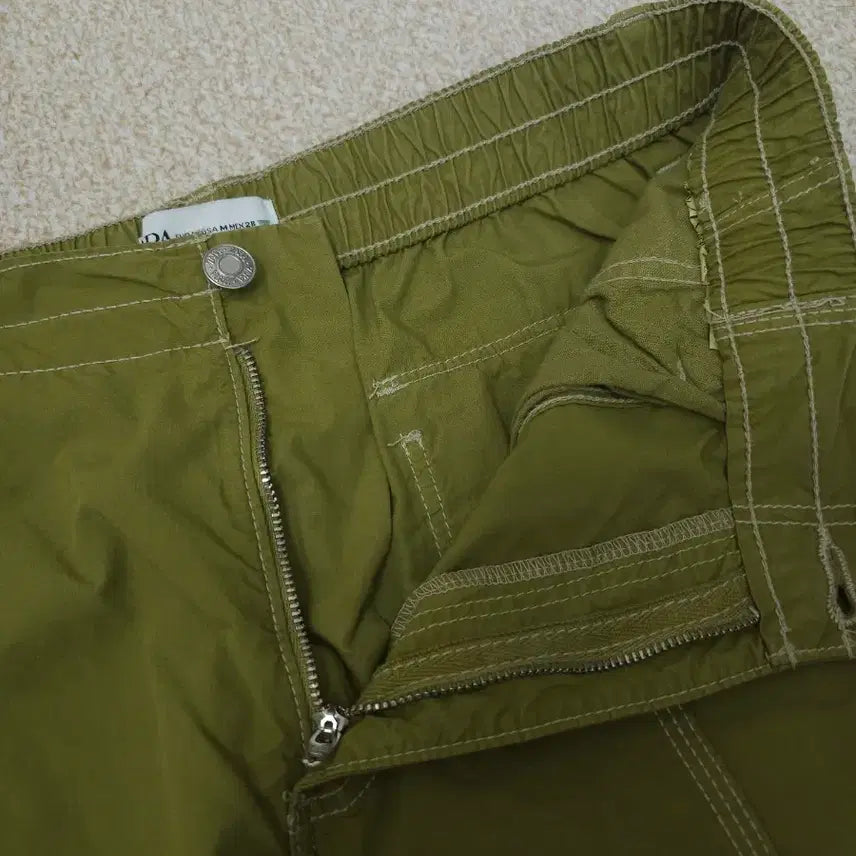 [SOLD OUT] (M)자라 여성 카고 바지 와이드 카키올리브 빈티지 J19W2584