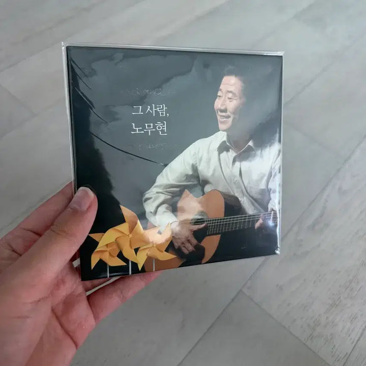 [BUNJANG] The Person, Roh Moo-hyun Limited Edition CD / 그 사람, 노무현 [넘버링 523장 한정판 LP]의 동봉 미개봉 CD