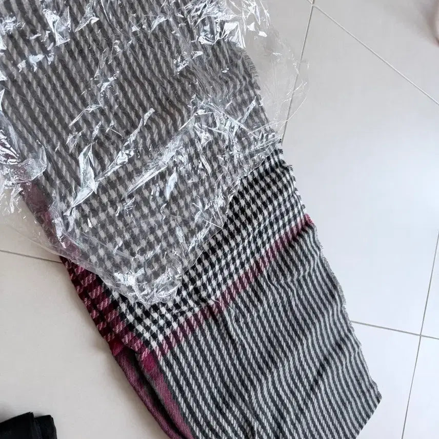 [BUNJANG] Cashmere Checkered Scarf / 체크 무늬 머플러 / 캐시미어/도톰한목도리새상품