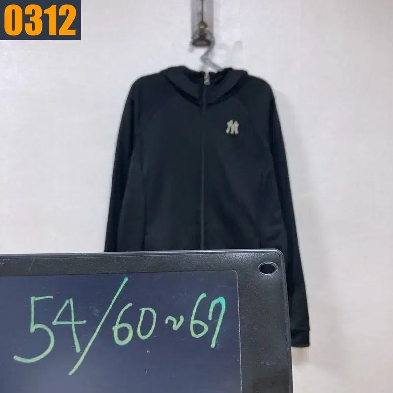 [BUNJANG] MLB Black Hoodie Zip-Up Jacket / 100 MLB 엠엘비 검정 후드집업 자켓 아우터