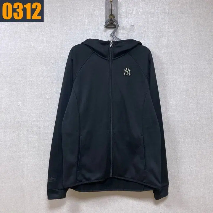 [BUNJANG] MLB Black Hoodie Zip-Up Jacket / 100 MLB 엠엘비 검정 후드집업 자켓 아우터