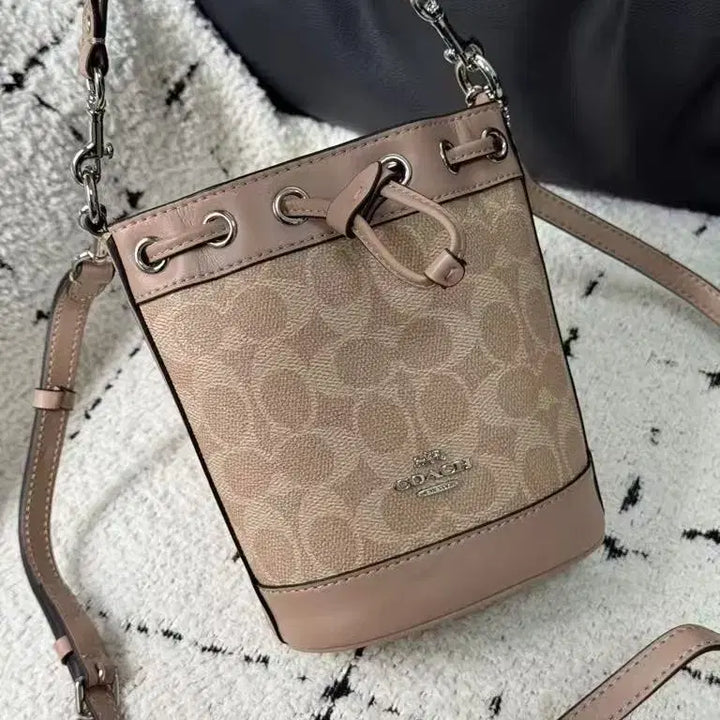 [BUNJANG] Coach Mini Bucket Bag / 코치 최신 미니 버킷백으로 토트 겸 크로스 가능