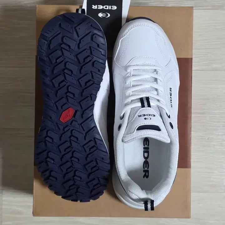 [BUNJANG] Aider Sneakers 255 - New / 아이더 스니커즈 [새상품]