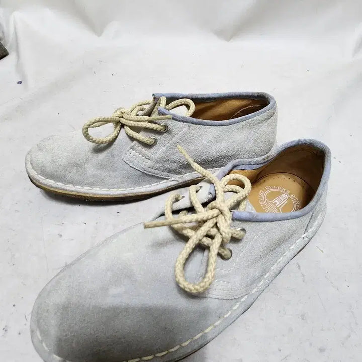 [BUNJANG] Clarks Suede Lace-up Shoes Sky Blue / 225 클락스 스웨이드 레이스업 슈즈