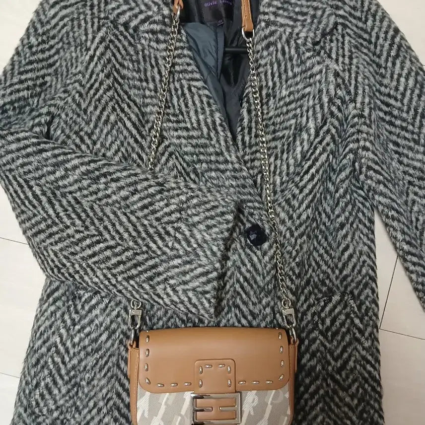 [BUNJANG] Praha Brown Leather Micro Mini Shoulder Bag / 프라하 브라운 바게트 체인 레더 마이크로 미니 러기드 숄더백/크로스백