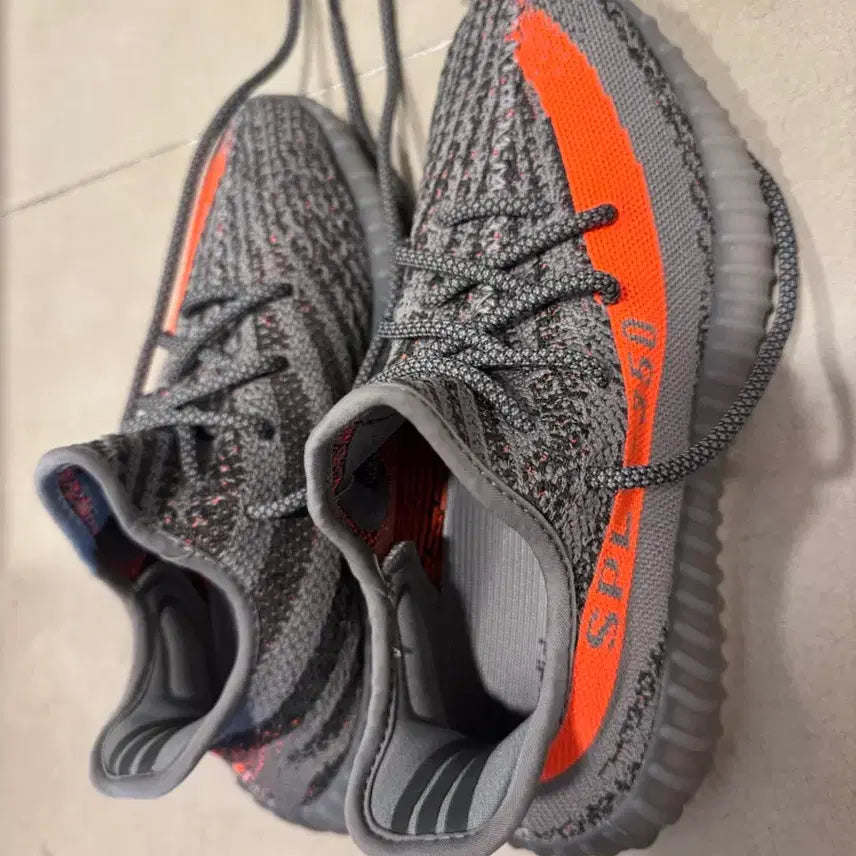 [BUNJANG] Adidas Yeezy Boost 350 V2 Beluga Sneakers / 아디다스 이지부스트 350 V2 벨루가